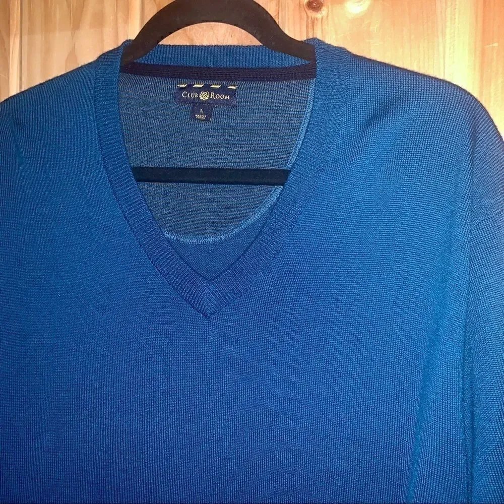 Club room teal V-neck wool blend sweater size L